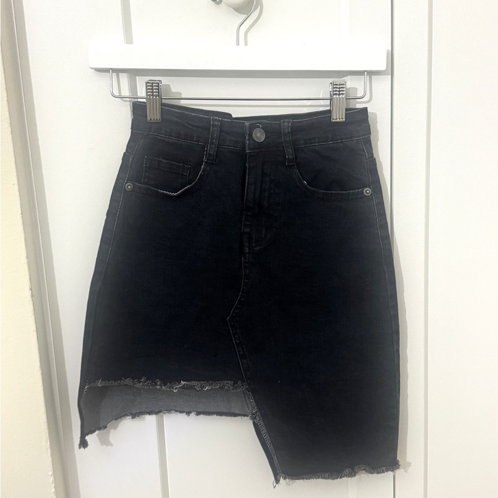 Black Asymmetrical Pencil Skirt Knee-Length